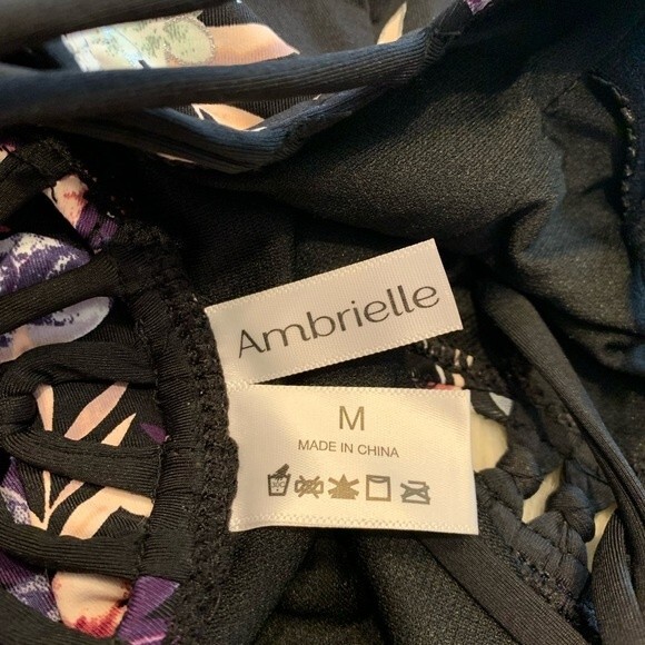 AMBRIELLE Floral One Piece Swimsuit Cut Out Back Modest Built Padded Bra M - Picture 4 of 7
